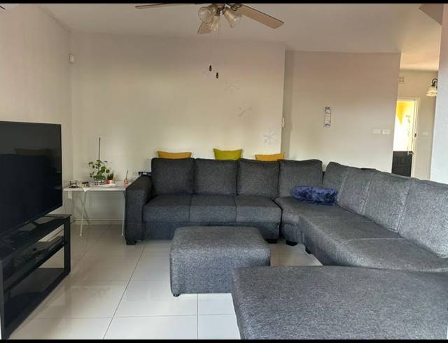 3 BEDROOM COMPLEX FOR SALE IN FAIRVIEW